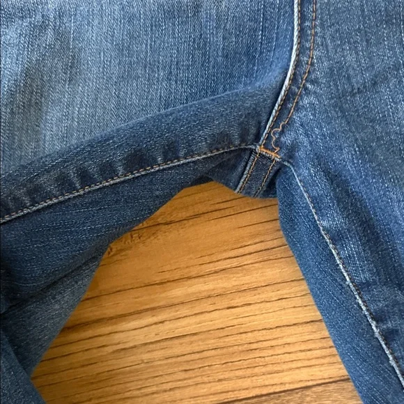 Madewell Distressed Blue Ankle Jeans - Picture 4 of 9